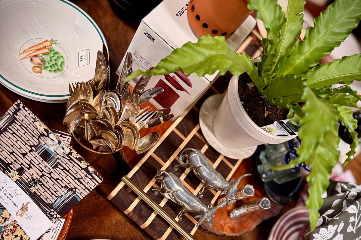 Store Display Dishes